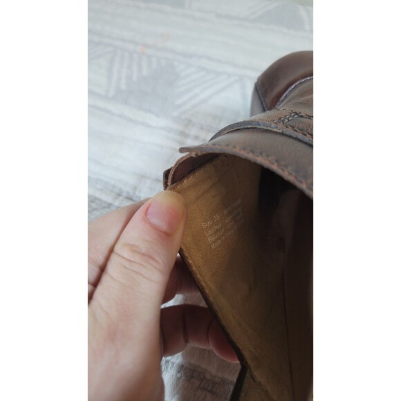 Dansko Brown Leather Clogs Size 38 Button Strap Slip On Comfort Shoes - Picture 7 of 8